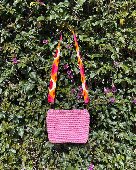 Akoma pink gum